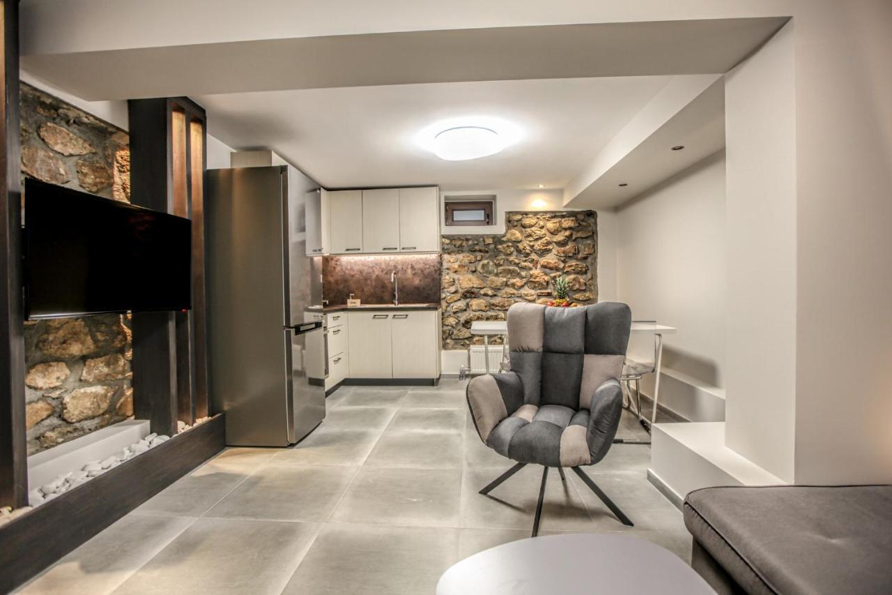 Avli Luxurious House Apartment Калампака Екстериор снимка