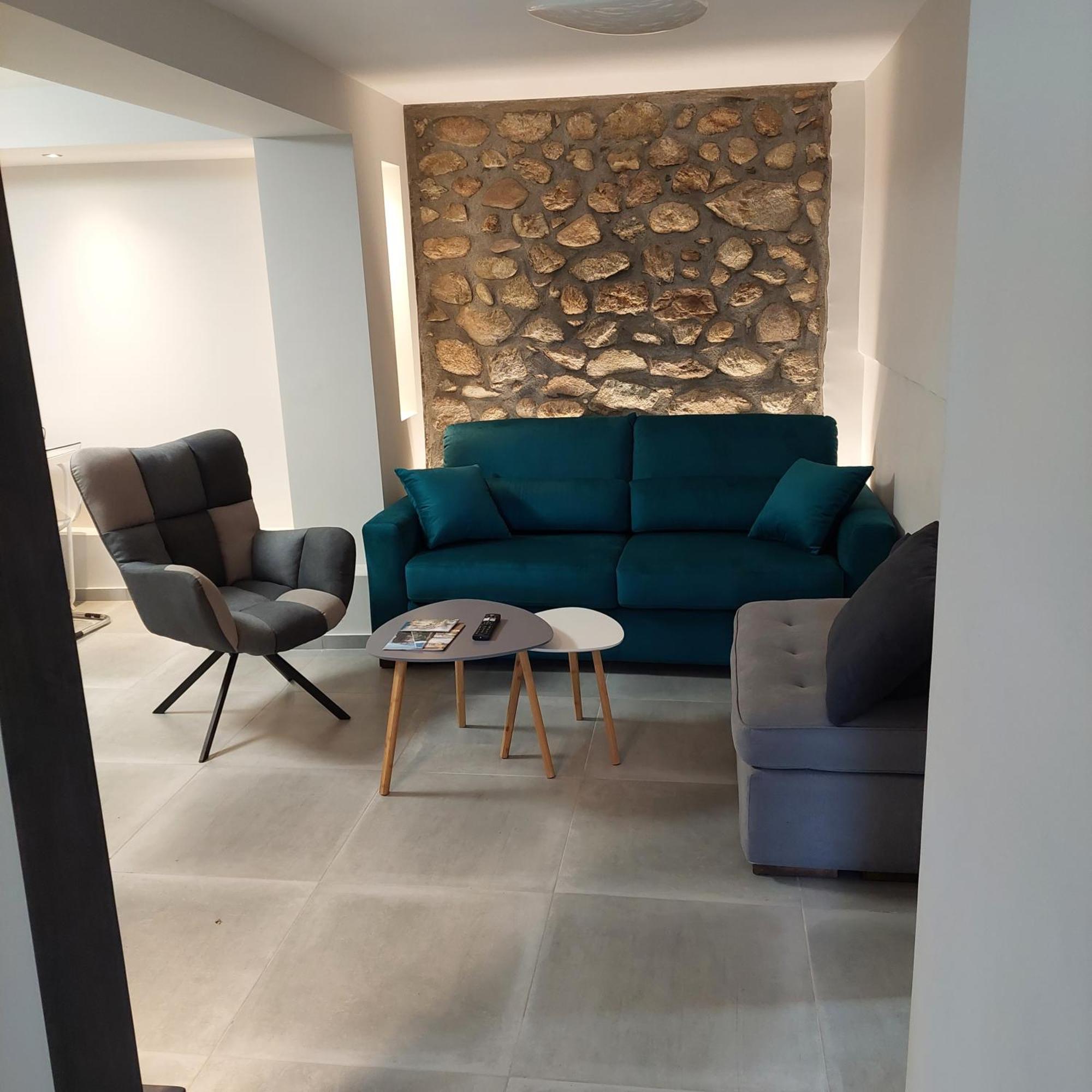 Avli Luxurious House Apartment Калампака Екстериор снимка