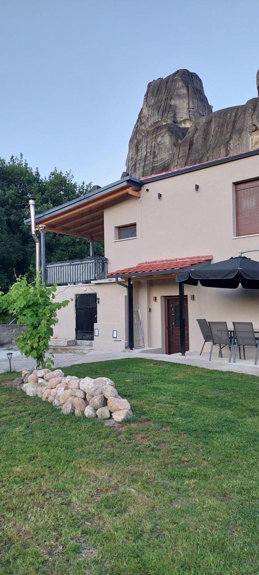 Avli Luxurious House Apartment Калампака Екстериор снимка