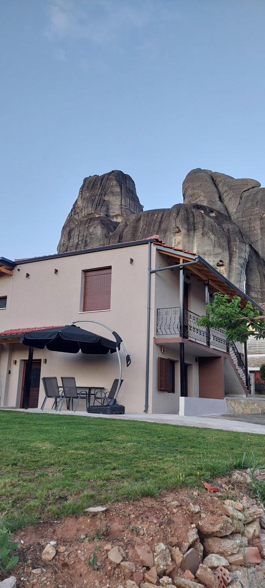 Avli Luxurious House Apartment Калампака Екстериор снимка